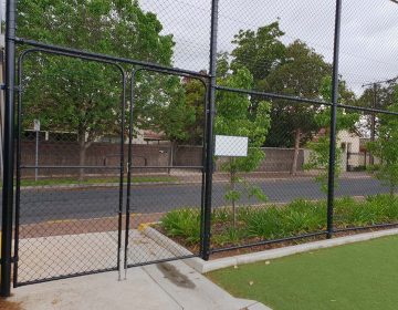 Chain-Mesh-Fence-Adelaide Fence Centre-School-2