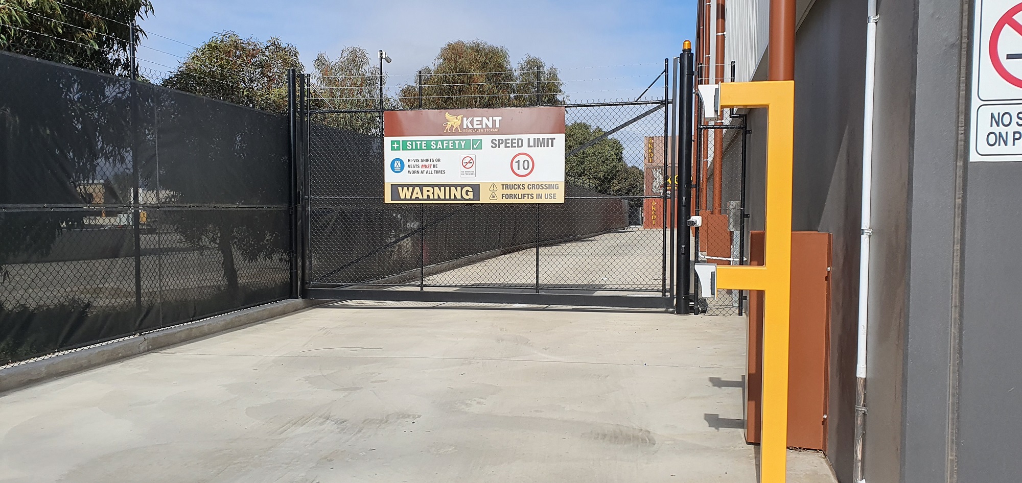 Commercial Fencing Adelaide Fence Centre Chain Mesh Security Fence Wingfield