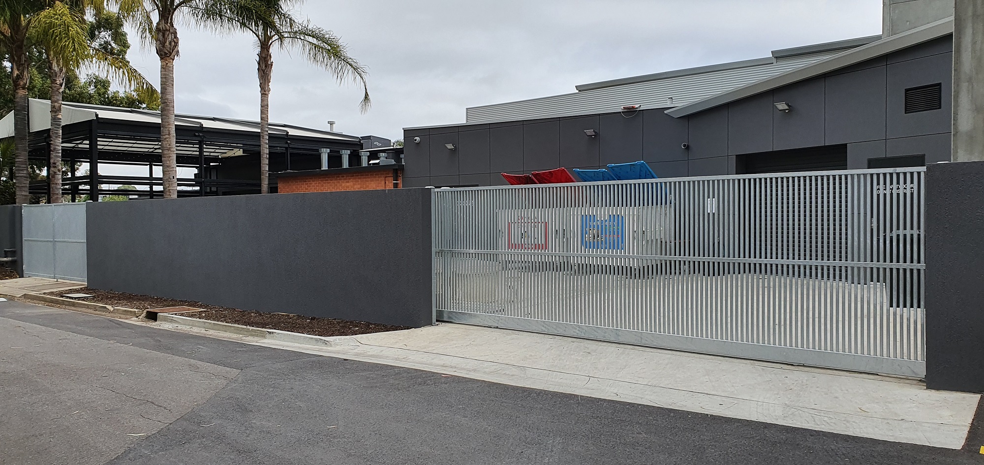 Commercial Fencing Adelaide Fence Centre Hotel Storage Closure Fencing 8