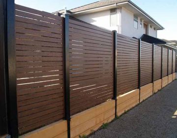 Knotwood on retaining wall