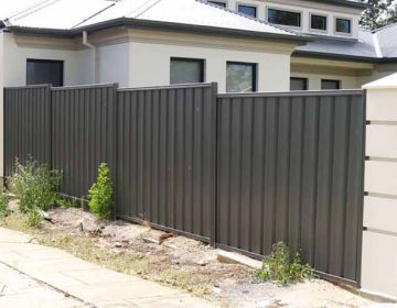 sheet-fence-adelaide-fence-centre-2