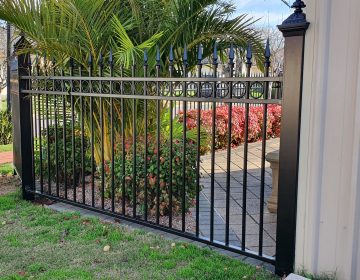 Tubular Fence-Adelaide Fence Centre-Brompton-6.jpg