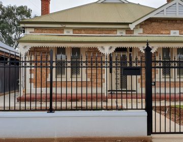 adelaide-fence-centre-tube-fence-torrensville-1