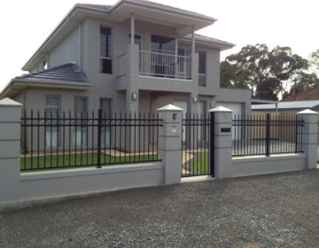 pillars-adelaide-fence-centre-11