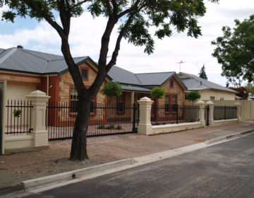 pillars-adelaide-fence-centre-7