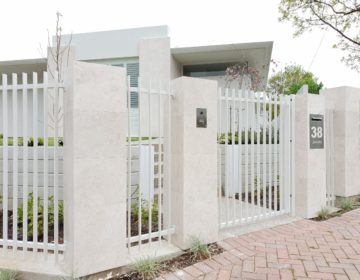 tube-white-pillar-fence-adelaide-fence-centre-erindale-2